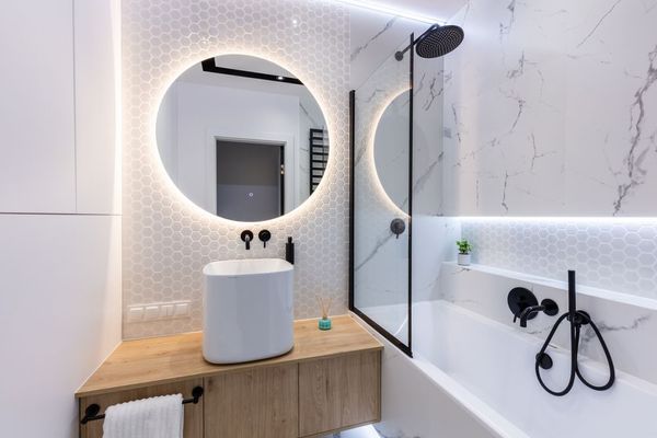 Kleine Bäder gestalten: 10 Ideen & Designtricks